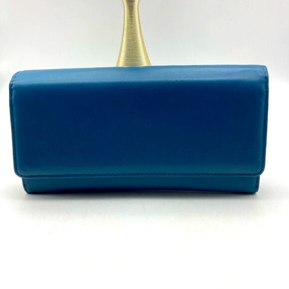 Safe Keeper Women’s Turquoise Leather Wallet Excellent Condition - Picture 1 of 9